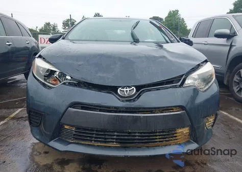 2015 Toyota Corolla Le z USA, uszkodzony, nr VIN 2T1BURHE4FC238076